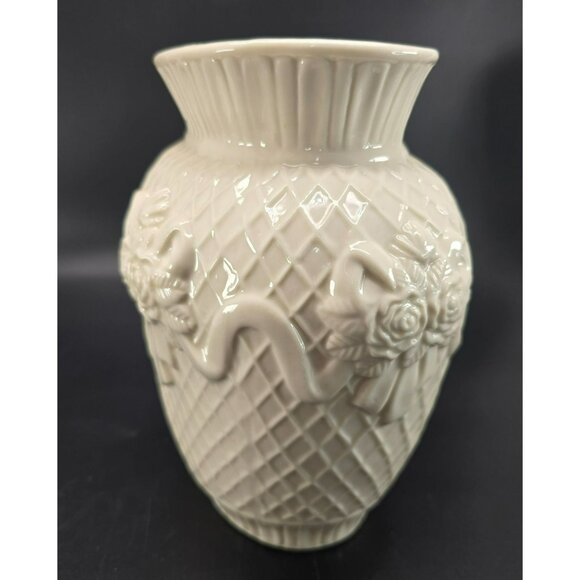 Vintage Ivory Ceramic Vase Embossed Floral Rose Basketweave Pattern JJ3900 - Picture 4 of 9
